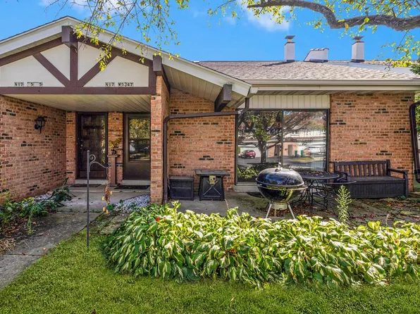 N17W5347 Garfield COURT, Cedarburg, WI 53012