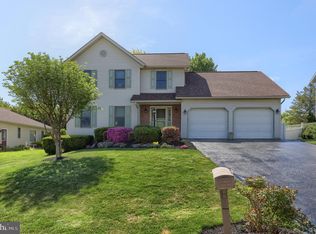236 Weymouth Dr #L-0048, Lebanon, PA 17042