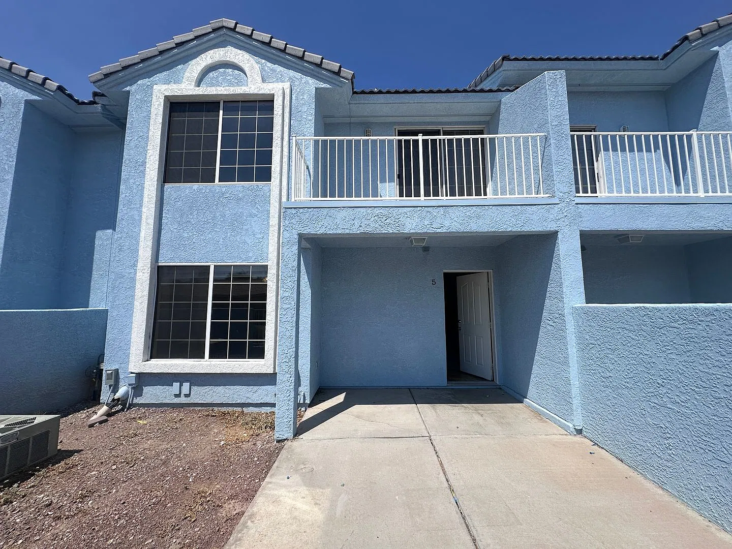 1344 Park Ln — Photo 1