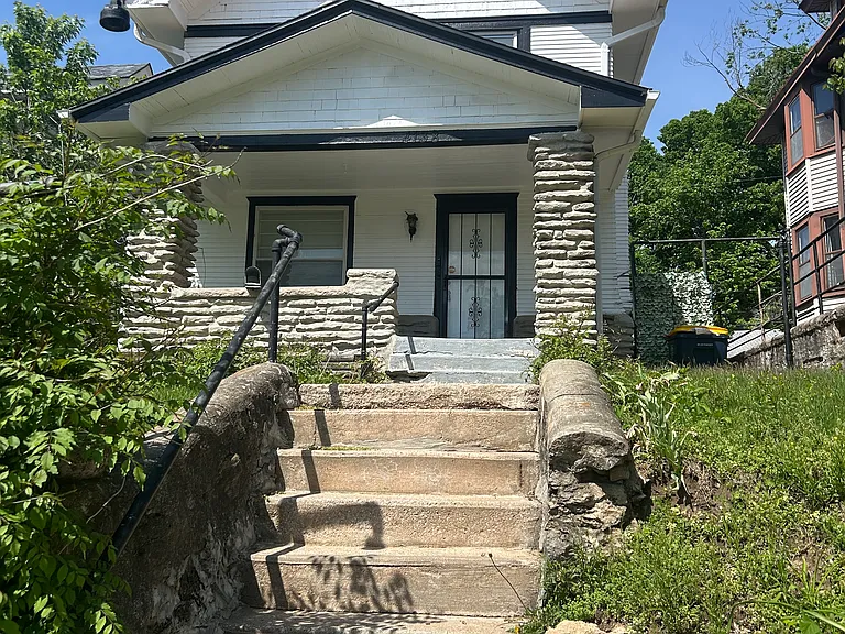 4138 Locust St — Photo 1