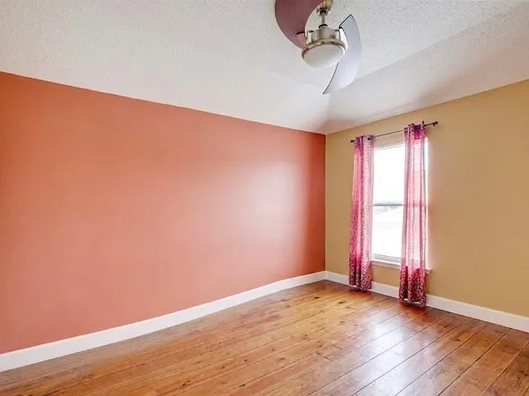 8016 Southern Pine Way — Photo 7