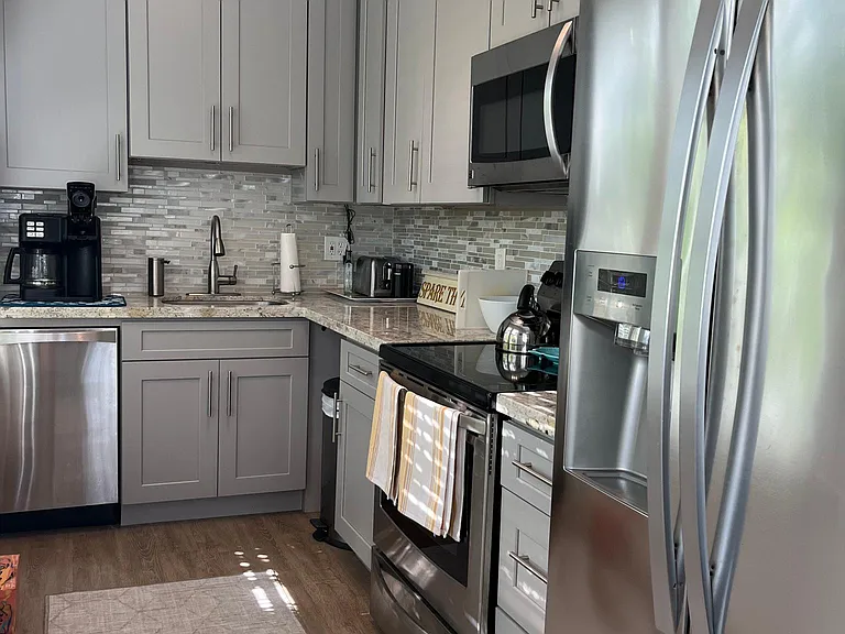 1401 Newton St #1 — Photo 2