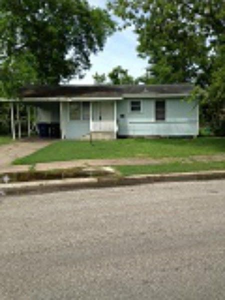 1st image of 6106 Burr Dr
