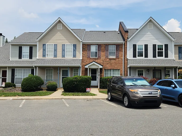 8248 Golf Ridge Dr — Photo 2