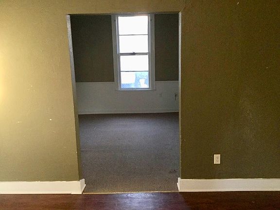 One of the front 2 rooms can be a living room or dining room