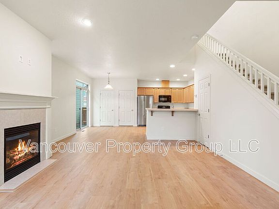 3rd image of 2713 NE 87th Ave