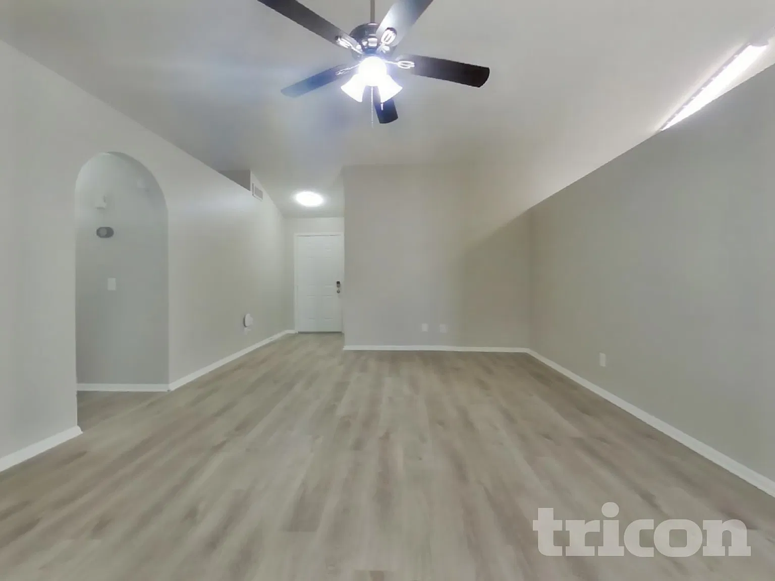 1424 N Hamilton Place Chandler AZ — Photo 2