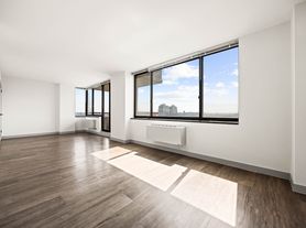 10-40 River Rd
