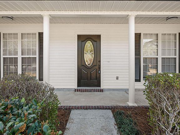 4th image of 4572 Castlewood Ln