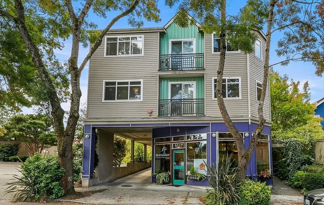 2 bed, 804 sqft, $2,700 — Photo 1