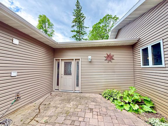 5th image of 32088 E Round Lake Rd