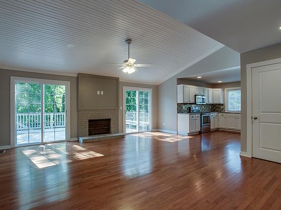 5th image of 785 Harpeth Bend Dr