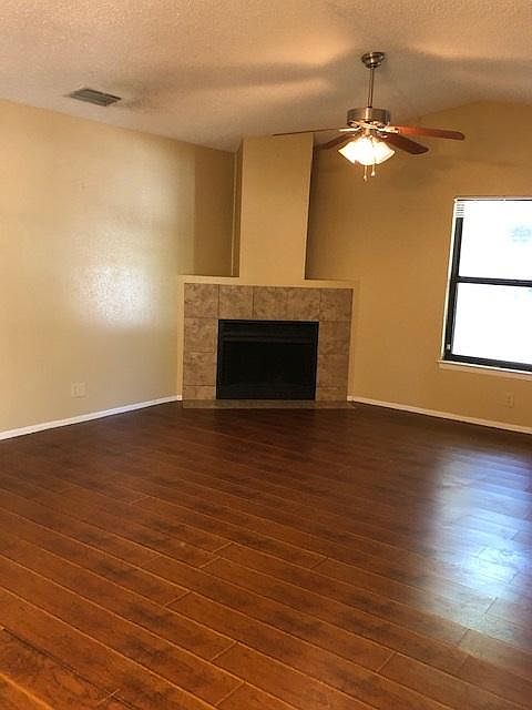 1st image of 10042 Birch Field Dr