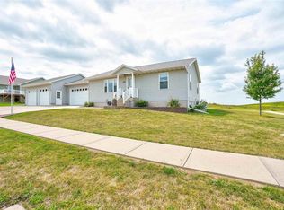 209 Taylor Dr, Lone Tree, IA 52755