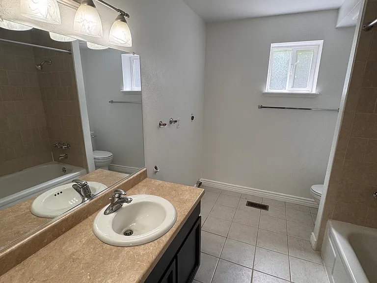651 N 100 W #G — Photo 14