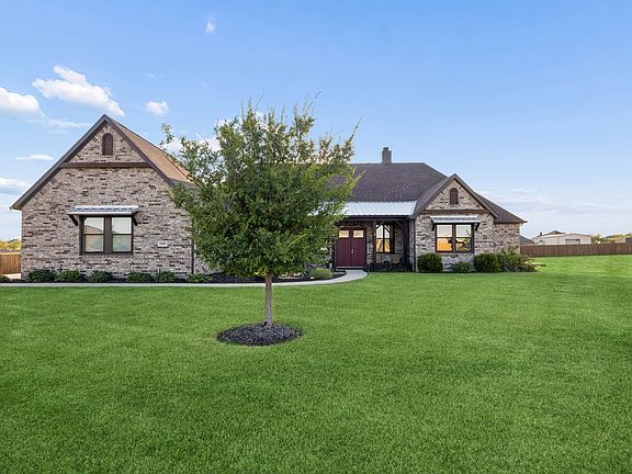 4th image of 5008 Crown Ct