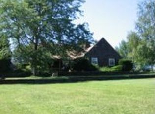 3216 N Gravel Rd, Medina, NY 14103