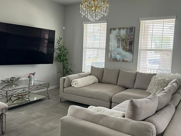 426 Venetian Palms Blvd — Photo 4