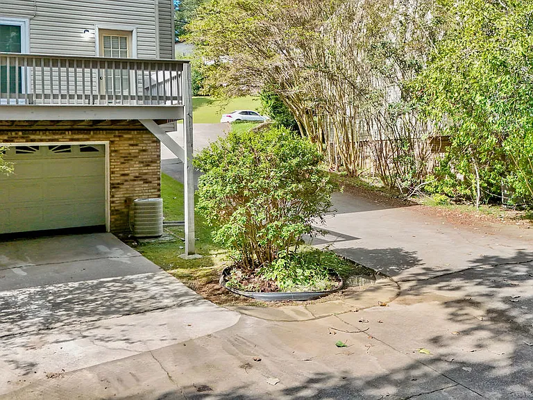 4601 Little River Rd — Photo 7