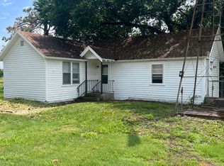 3125 N Hoover Rd, Newton, KS 67114