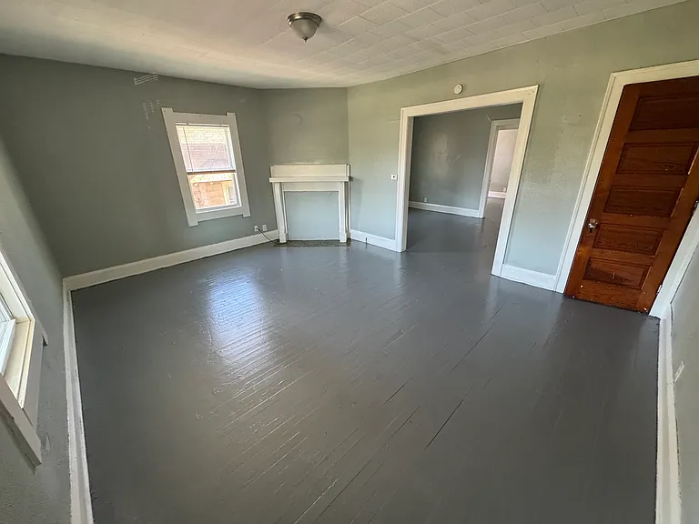 421 5th St #2 — Photo 7