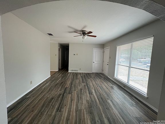 4th image of 4003 TALLULAH DR