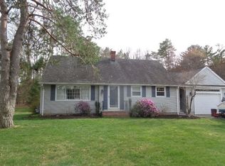 71 Clayton Rd, Holyoke, MA 01040