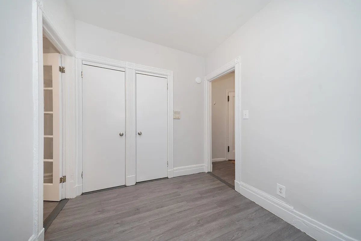 Building Photo - 796 9th Ave #1