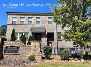 1463 Edgebrook Ct NE, Atlanta, GA 30329