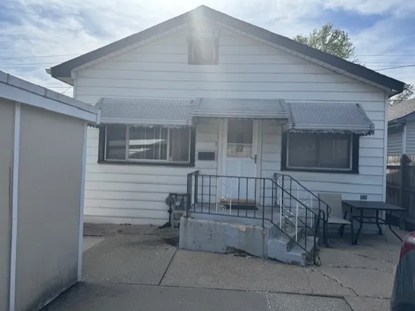 2430 Clinton St, River Grove, IL 60171