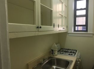 3450 28th St APT 3A, Astoria, NY 11106