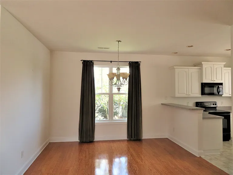1023 Garden Club Way — Photo 6