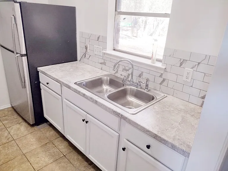 3237 Capwood Curv — Photo 19