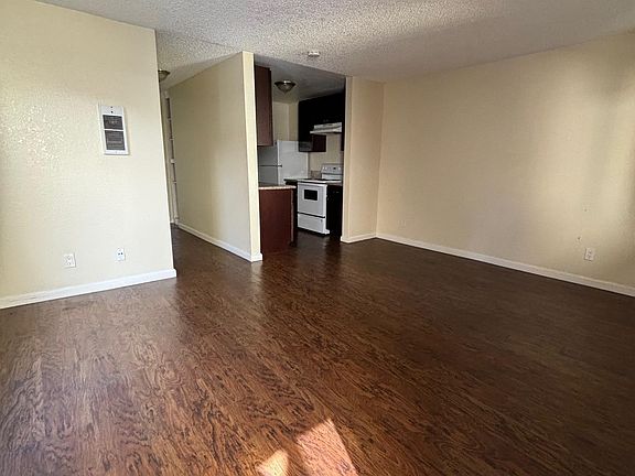 2nd image of 2573 Ulric St #1