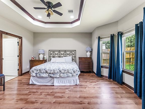 4th image of 1856 Rollingwood Dr