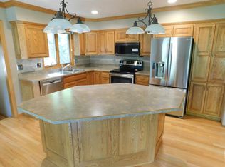 1709 E Otonka Trl, Sioux Falls, SD 57103