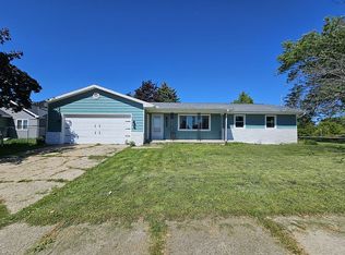 1005 E Sturgis St, Saint Johns, MI 48879