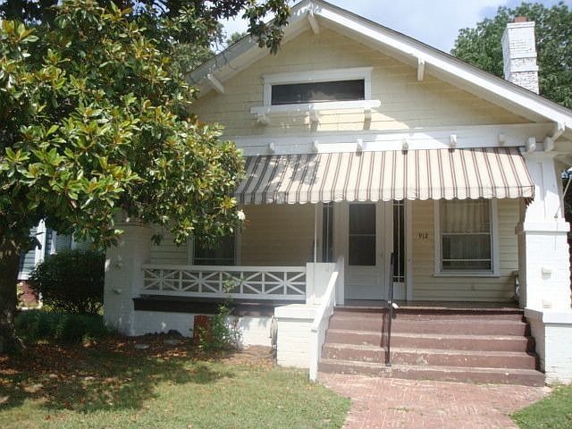 Look at the lovely porch