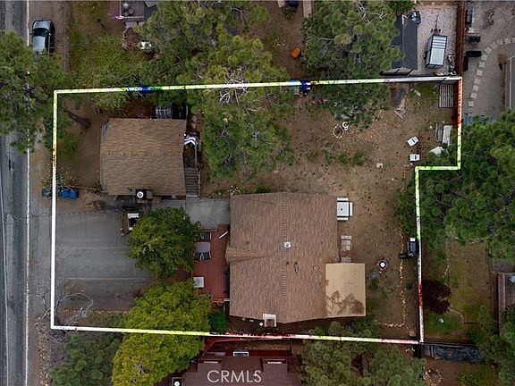 4th image of 360 Maple Ln