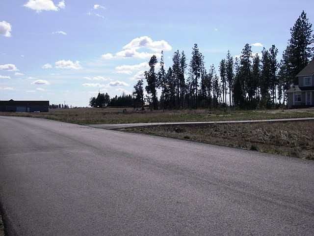 2nd image of 9203 S Daystar Ln