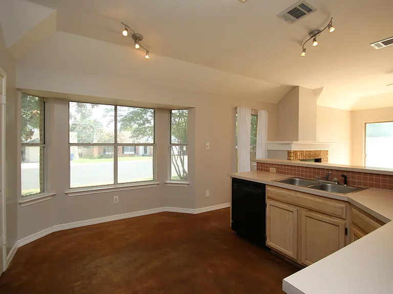 12400 Captain Hopkins Cv — Photo 7