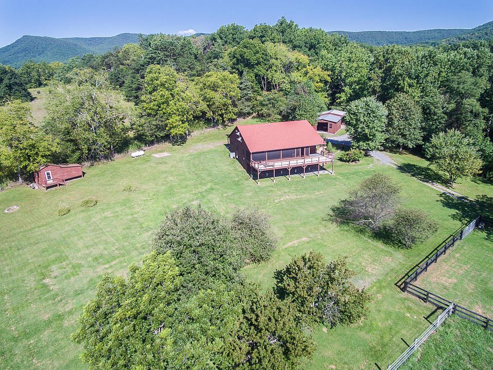1st image of 150 Fox Meadow Ln