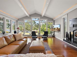 2751 Shoreline Dr, View Royal, BC V9B 1M7