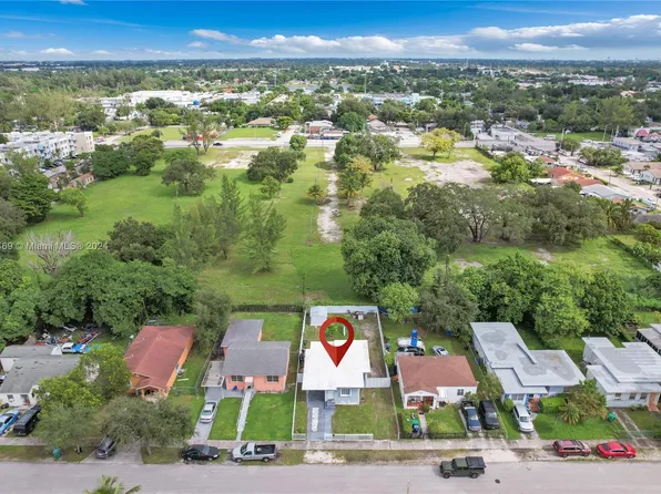 1059 NW 77th St, Miami, FL 33150