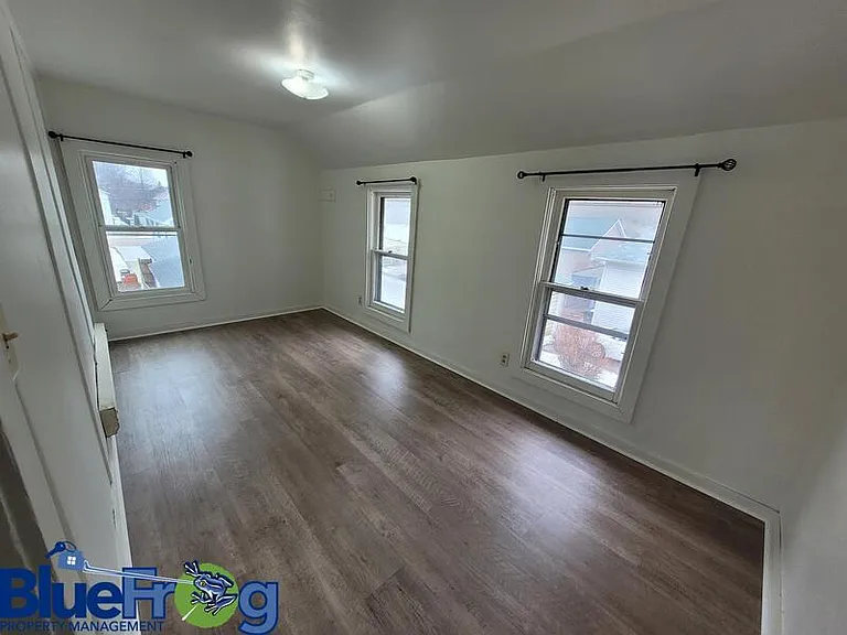 153A Brockway Ave — Photo 9