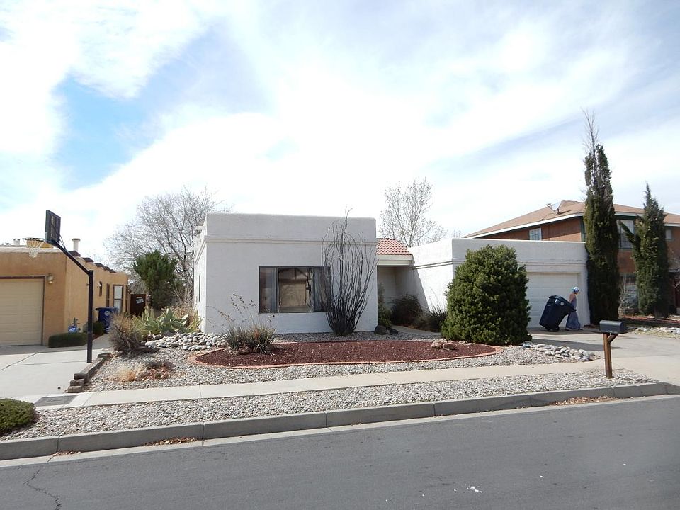 1st image of 5725 Vista Bonita NE