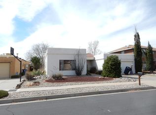 5725 Vista Bonita NE, Albuquerque, NM 87111