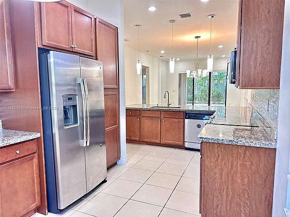 4th image of 3275 W 96th Pl #3275