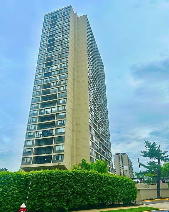 1st image of 6 Horizon Rd APT 1204