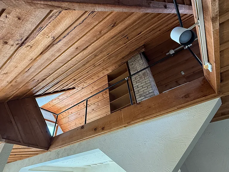 Awesome double height ceilings and city views